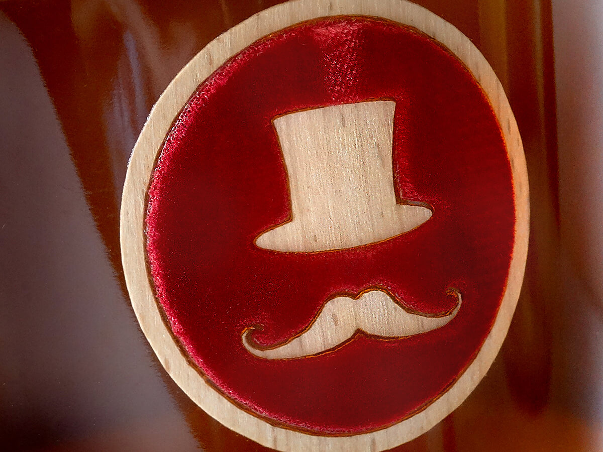 Wood and velvet sticker