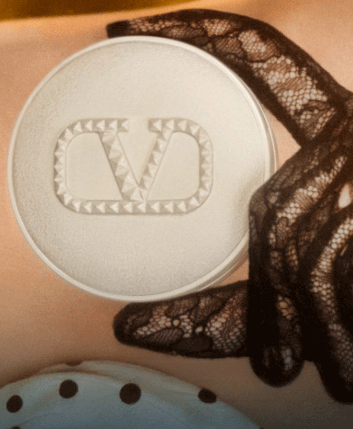 Valentino, Go-Cushion Glow Ivory «Pure White Limited Edition»